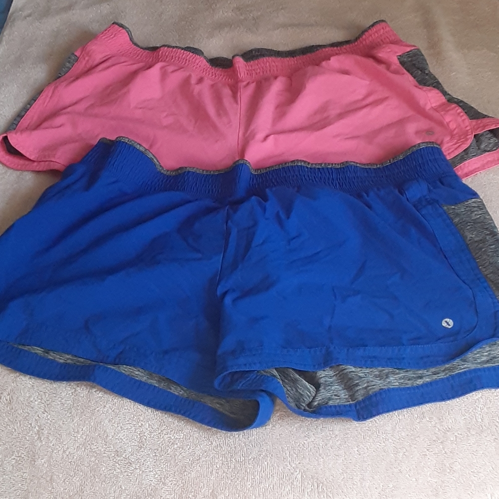 2 pair Xersion women shorts